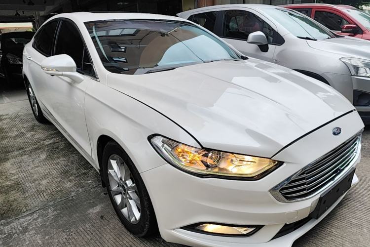 Used Ford Mondeo 2017 EcoBoost 180 Stylish Model Front Right 45 Deg