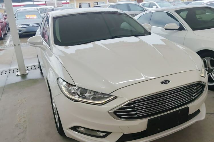 Used Ford Mondeo 2017 EcoBoost 180 Stylish Model Front Right 45 Deg