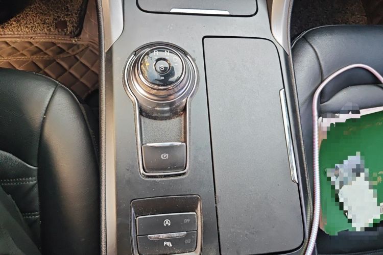 Used Ford Mondeo 2017 Facelifted EcoBoost 200 Luxury Version Gear Lever