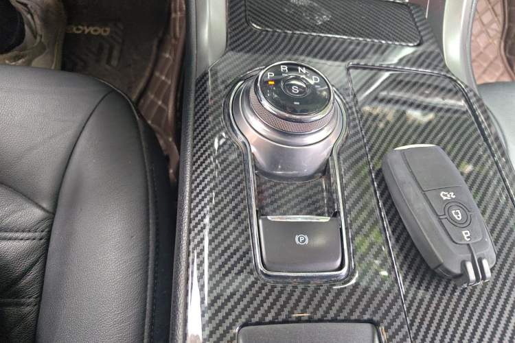 Used Ford Mondeo 2017 EcoBoost 200 Stylish Model Gear Lever