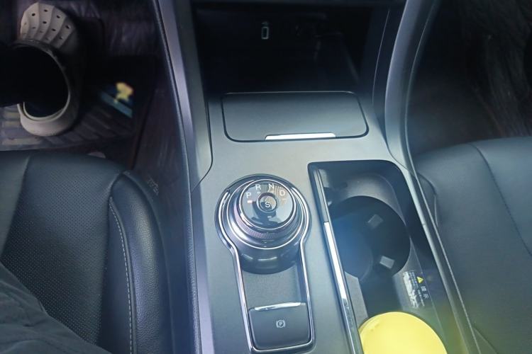 Used Ford Mondeo 2017 EcoBoost 245 Luxury Sport Model Gear Lever