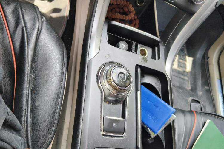 Used Ford Mondeo 2017 EcoBoost 180 Comfort Model Gear Lever