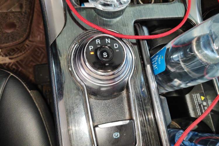 Used Ford Mondeo 2017 EcoBoost 180 Stylish Model Gear Lever
