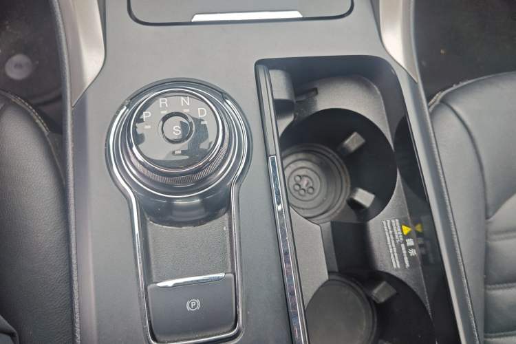 Used Ford Mondeo 2017 Facelifted EcoBoost 180 Fashion Edition Gear Lever