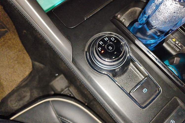 Used Ford Mondeo 2017 EcoBoost 245 Flagship Model Gear Lever