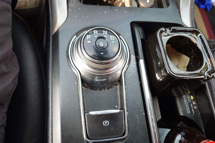 Used Ford Mondeo 2017 Facelifted EcoBoost 180 Fashion Edition Gear Lever