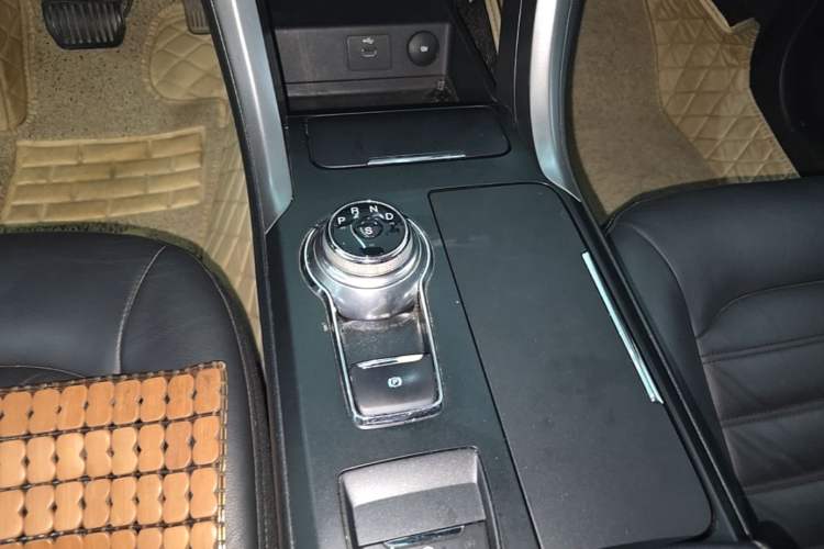 Used Ford Mondeo 2017 EcoBoost 180 Stylish Model Gear Lever