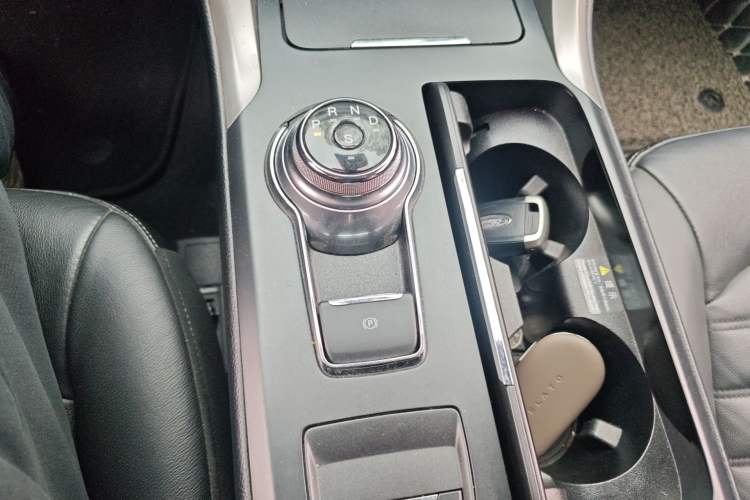 Used Ford Mondeo 2017 Facelifted EcoBoost 180 Fashion Edition Gear Lever