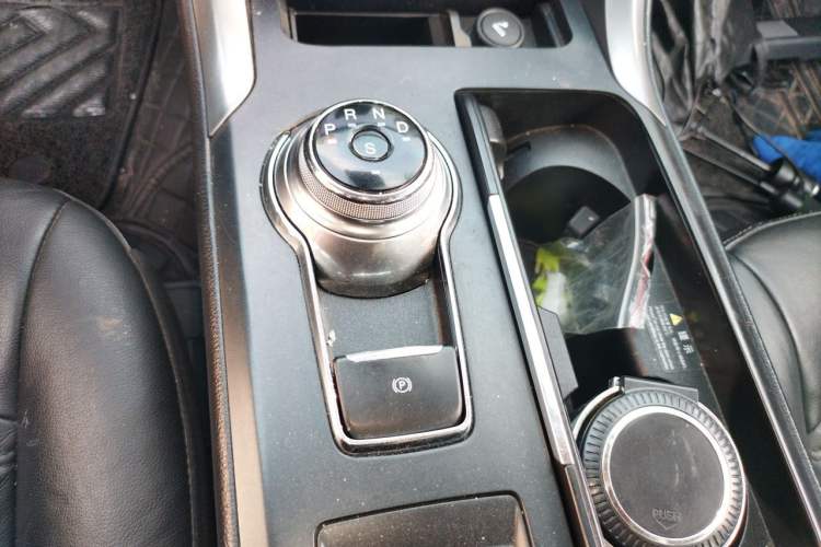 Used Ford Mondeo 2017 Facelifted EcoBoost 180 Fashion Edition Gear Lever