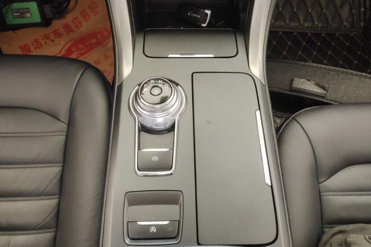 Used Ford Mondeo 2017 Facelifted EcoBoost 180 Fashion Edition Gear Lever