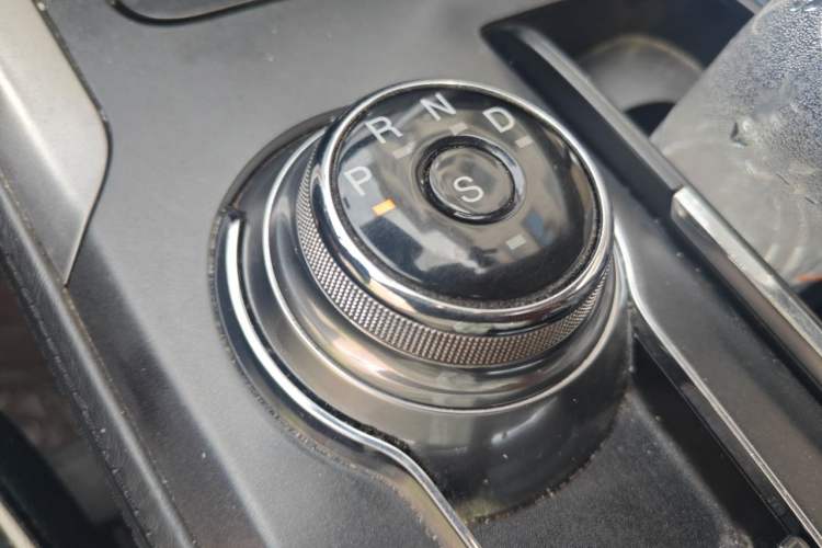 Used Ford Mondeo 2017 EcoBoost 245 Flagship Model Gear Lever