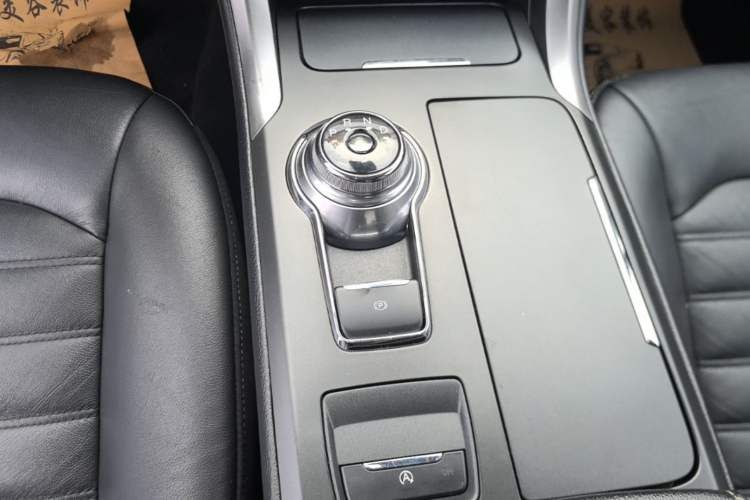 Used Ford Mondeo 2017 EcoBoost 200 Stylish Model Gear Lever