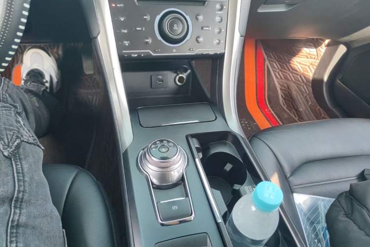 Used Ford Mondeo 2017 EcoBoost 180 Stylish Model Gear Lever