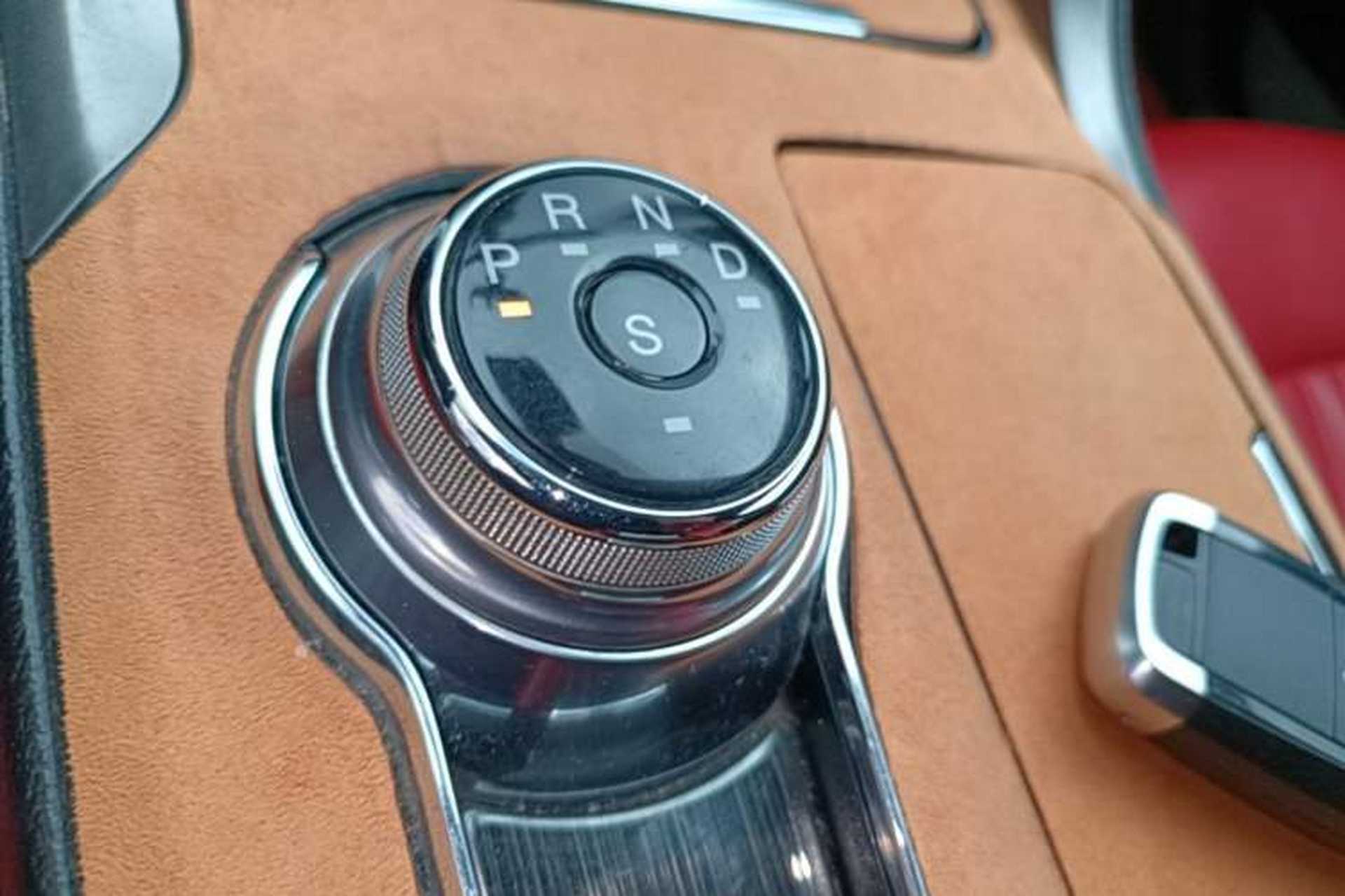 Used Ford Mondeo 2017 Facelifted EcoBoost 180 Fashion Edition Gear Lever