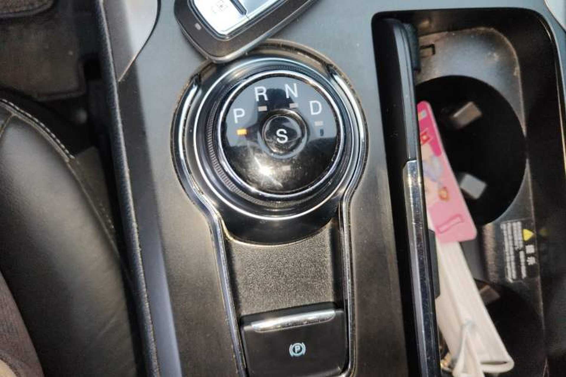 Used Ford Mondeo 2017 EcoBoost 180 Stylish Model Gear Lever