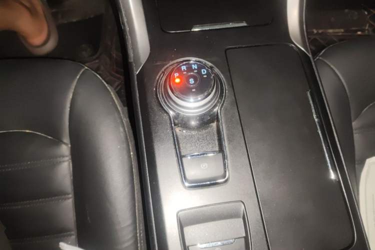 Used Ford Mondeo 2017 EcoBoost 180 Stylish Model Gear Lever