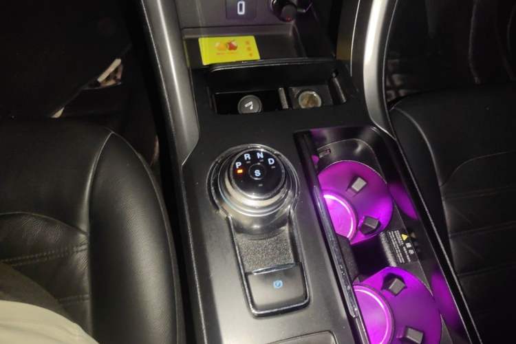 Used Ford Mondeo 2017 Facelifted EcoBoost 200 Luxury Version Gear Lever