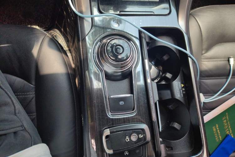 Used Ford Mondeo 2017 EcoBoost 200 Stylish Model Gear Lever