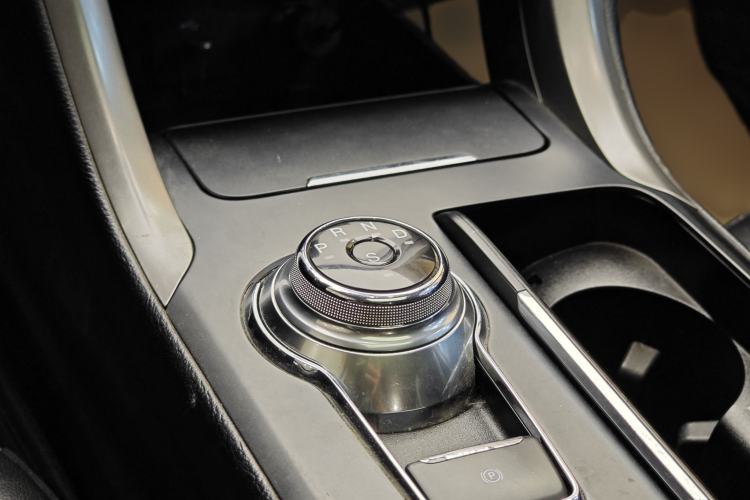 Used Ford Mondeo 2017 EcoBoost 180 Stylish Model Gear Lever