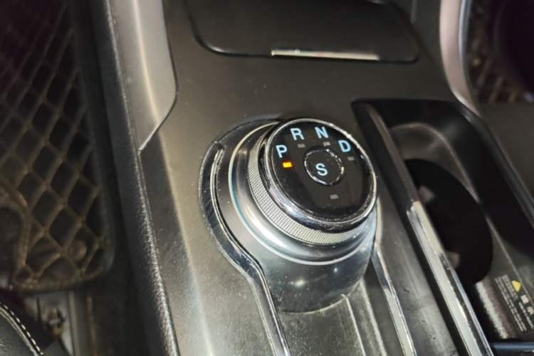 Used Ford Mondeo 2017 EcoBoost 180 Stylish Model Gear Lever