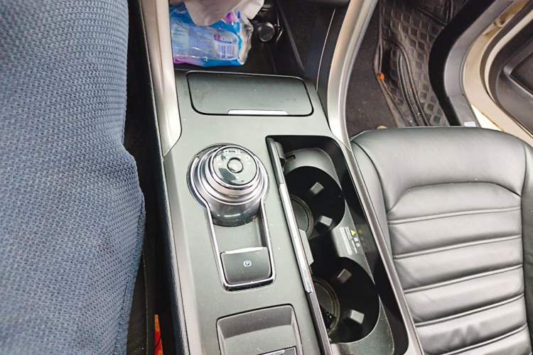 Used Ford Mondeo 2017 EcoBoost 180 Stylish Model Gear Lever