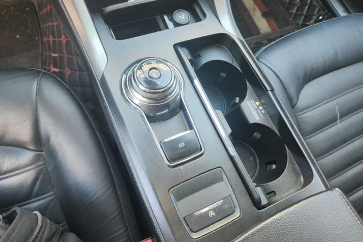 Used Ford Mondeo 2017 EcoBoost 180 Stylish Model Gear Lever