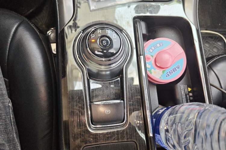 Used Ford Mondeo 2017 EcoBoost 180 Stylish Model Gear Lever