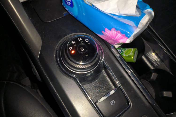 Used Ford Mondeo 2017 Facelifted EcoBoost 200 Luxury Version Gear Lever