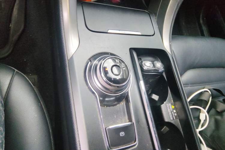 Used Ford Mondeo 2017 Restyled EcoBoost 180 Luxury Version Gear Lever