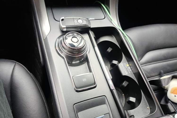 Used Ford Mondeo 2017 EcoBoost 180 Stylish Model Gear Lever