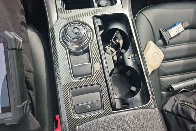 Used Ford Mondeo 2017 Facelifted EcoBoost 180 Fashion Edition Gear Lever