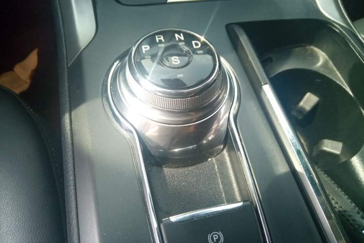 Used Ford Mondeo 2017 EcoBoost 200 Stylish Model Gear Lever