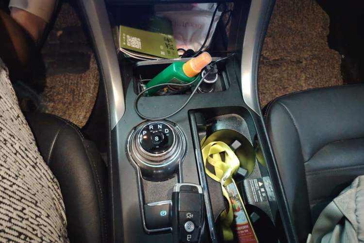 Used Ford Mondeo 2017 EcoBoost 180 Stylish Model Gear Lever