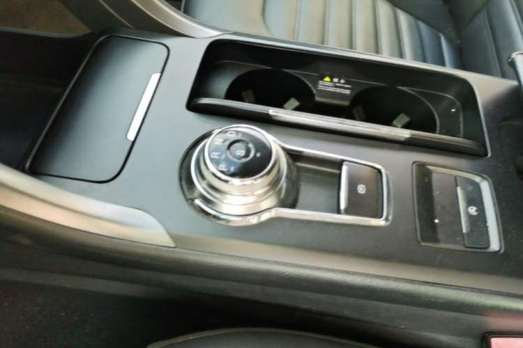 Used Ford Mondeo 2017 EcoBoost 200 Stylish Model Gear Lever