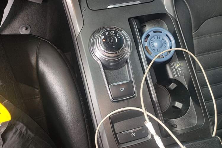 Used Ford Mondeo 2017 EcoBoost 200 Stylish Model Gear Lever