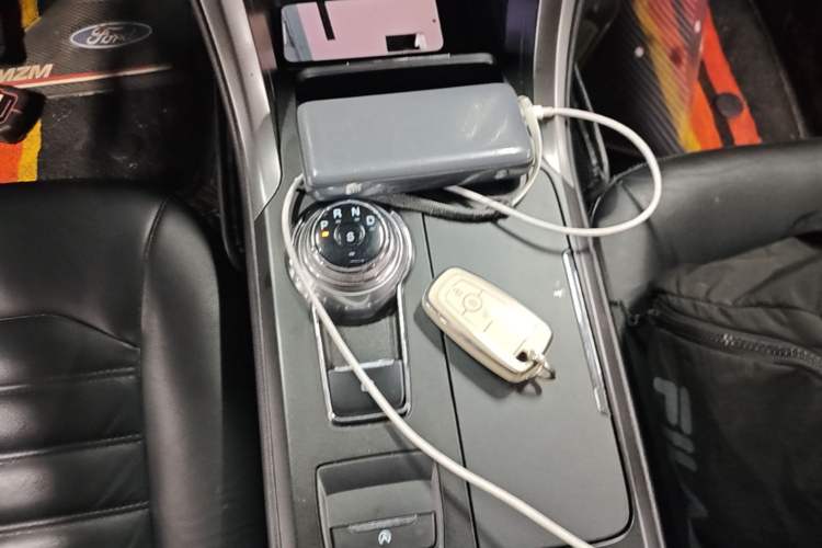 Used Ford Mondeo 2017 EcoBoost 180 Stylish Model Gear Lever