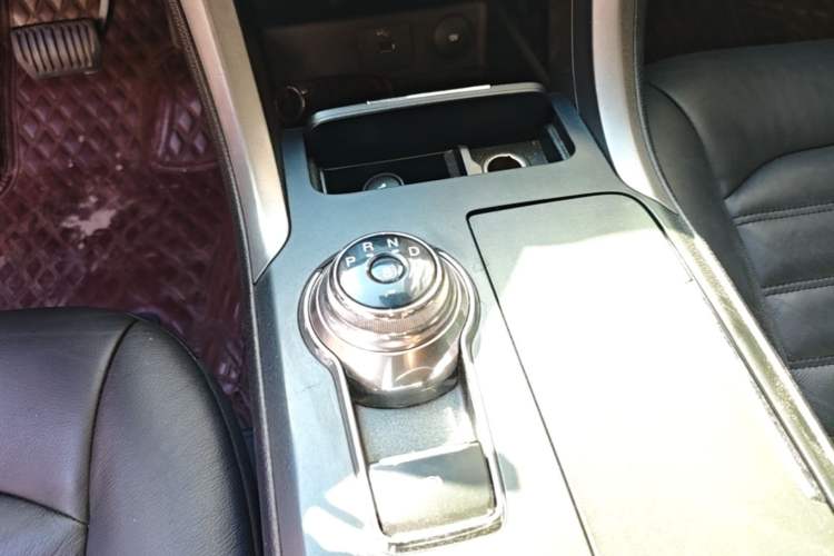Used Ford Mondeo 2017 EcoBoost 180 Stylish Model Gear Lever