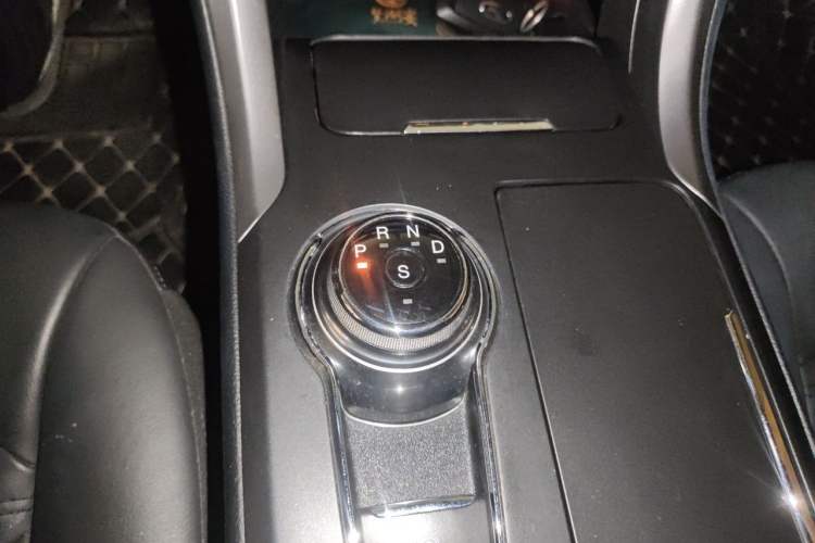 Used Ford Mondeo 2017 Facelifted EcoBoost 180 Fashion Edition Gear Lever
