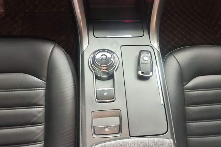 Used Ford Mondeo 2017 EcoBoost 200 Stylish Model Gear Lever