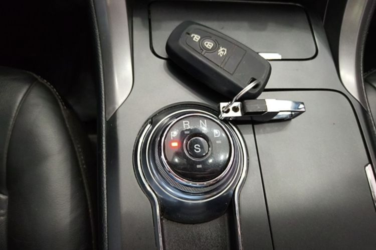 Used Ford Mondeo 2017 EcoBoost 180 Stylish Model Gear Lever