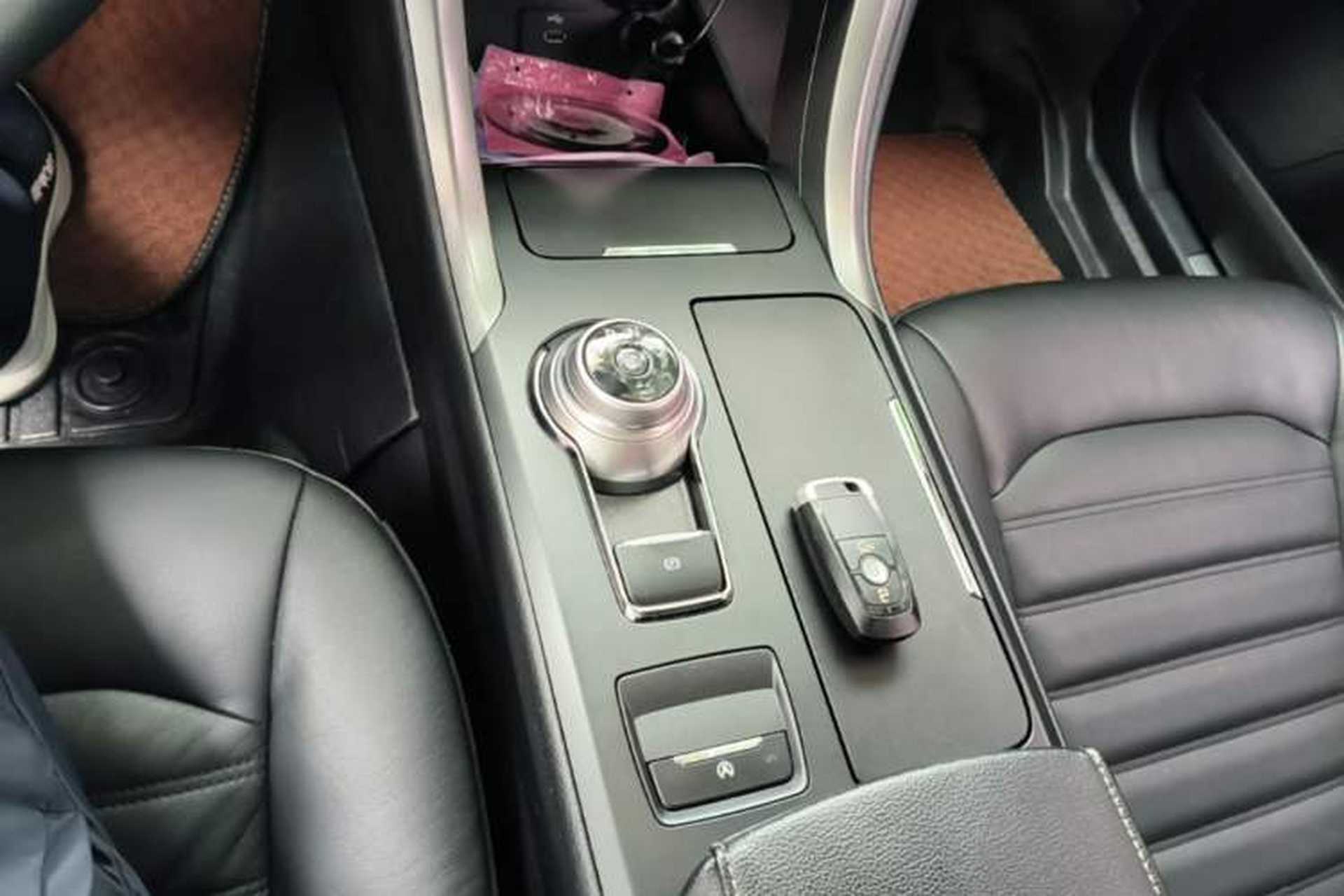 Used Ford Mondeo 2017 EcoBoost 200 Stylish Model Gear Lever