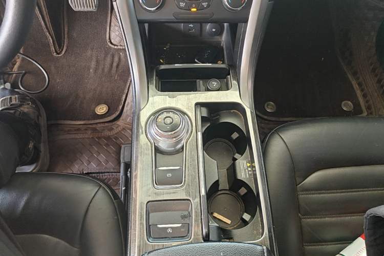 Used Ford Mondeo 2017 EcoBoost 180 Stylish Model Gear Lever