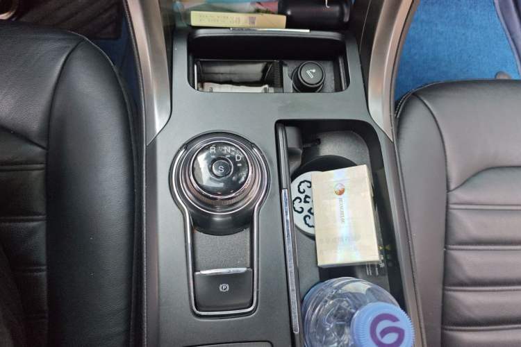 Used Ford Mondeo 2017 EcoBoost 180 Stylish Model Gear Lever