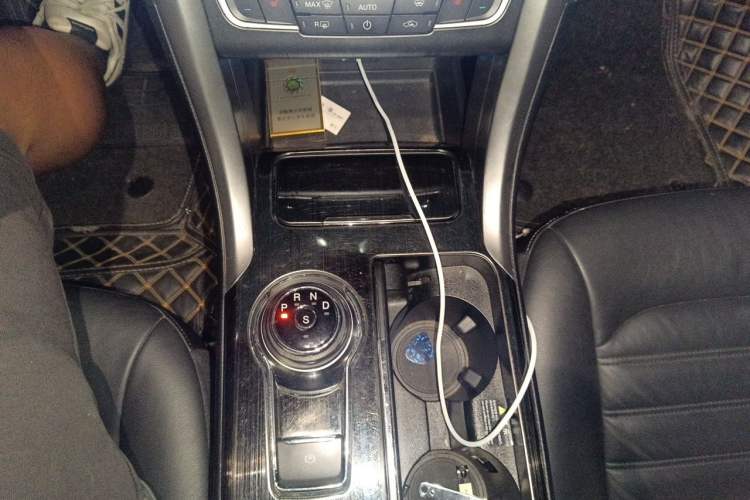 Used Ford Mondeo 2017 EcoBoost 180 Stylish Model Gear Lever