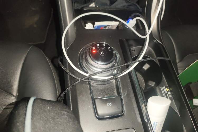 Used Ford Mondeo 2017 EcoBoost 180 Stylish Model Gear Lever