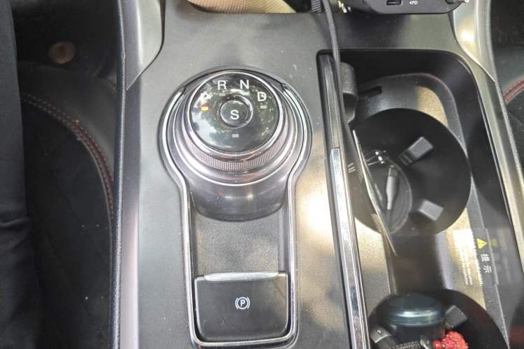Used Ford Mondeo 2017 EcoBoost 180 Stylish Model Gear Lever