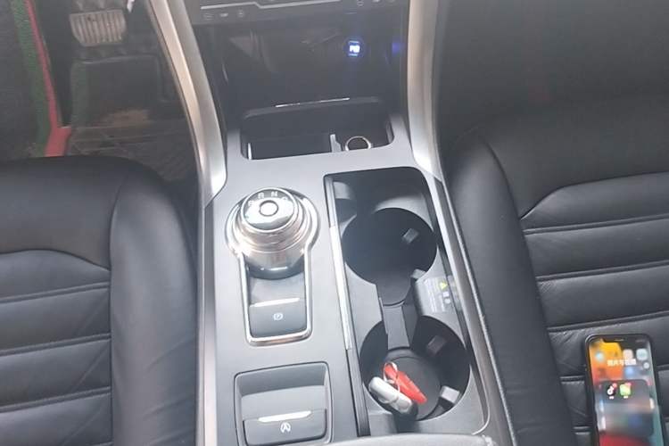 Used Ford Mondeo 2017 EcoBoost 200 Stylish Model Gear Lever