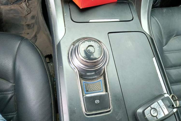 Used Ford Mondeo 2017 EcoBoost 180 Luxury Model Gear Lever