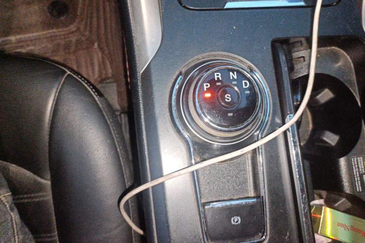 Used Ford Mondeo 2017 EcoBoost 180 Stylish Model Gear Lever
