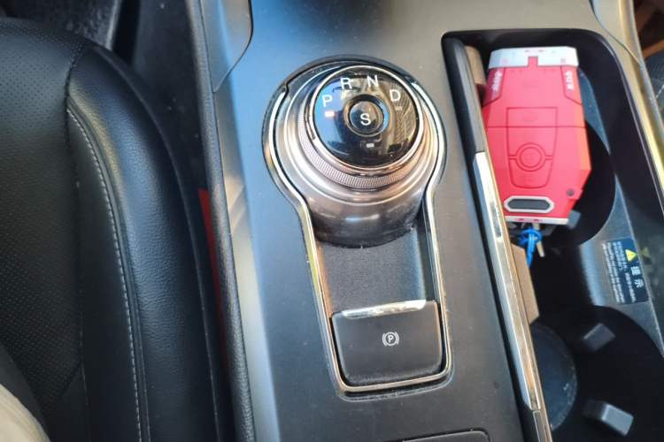 Used Ford Mondeo 2017 EcoBoost 245 Luxury Sport Model Gear Lever